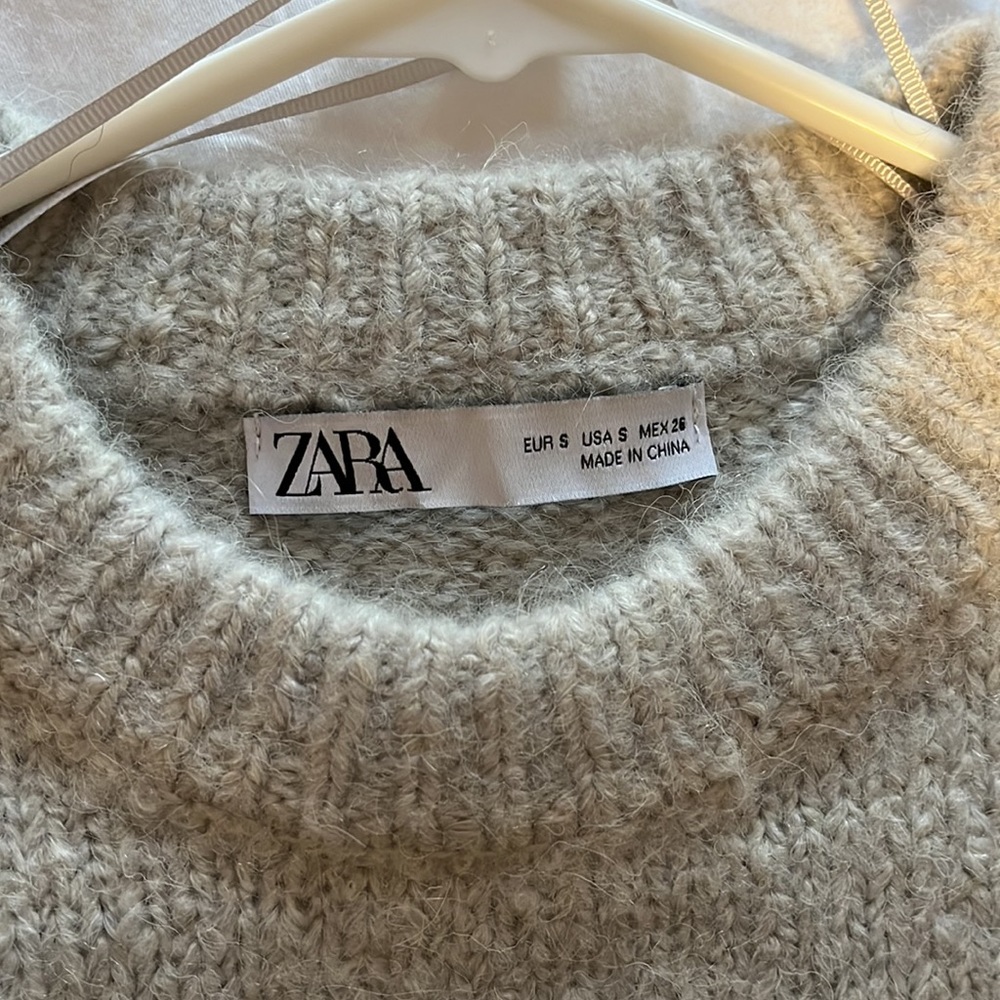 NWOT Zara light gray sweater - Picture 5 of 6